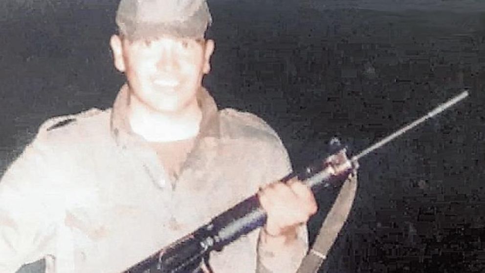 Abel Campos, en una foto cuando fue combatiente en Malvinas.