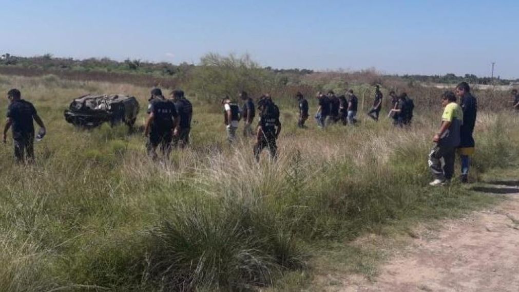 La policía realiza un intenso rastrillaje para dar con pistas (Gentileza @infoblancosobre)