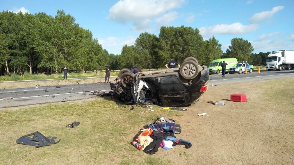 El impacto fue de extrema violencia, como ilustran las imágenes (Fotos Télam).