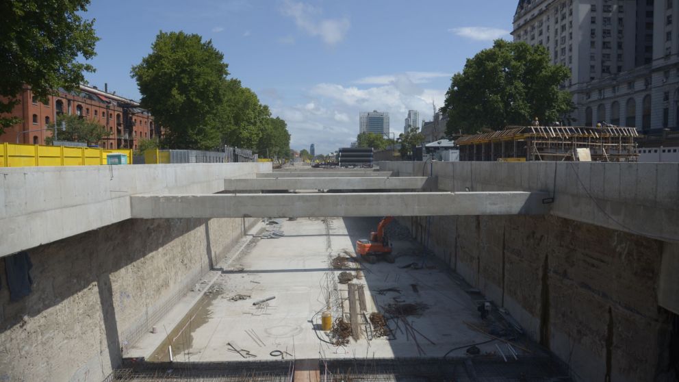 Los trabajos en el Paseo del Bajo no se detienen.