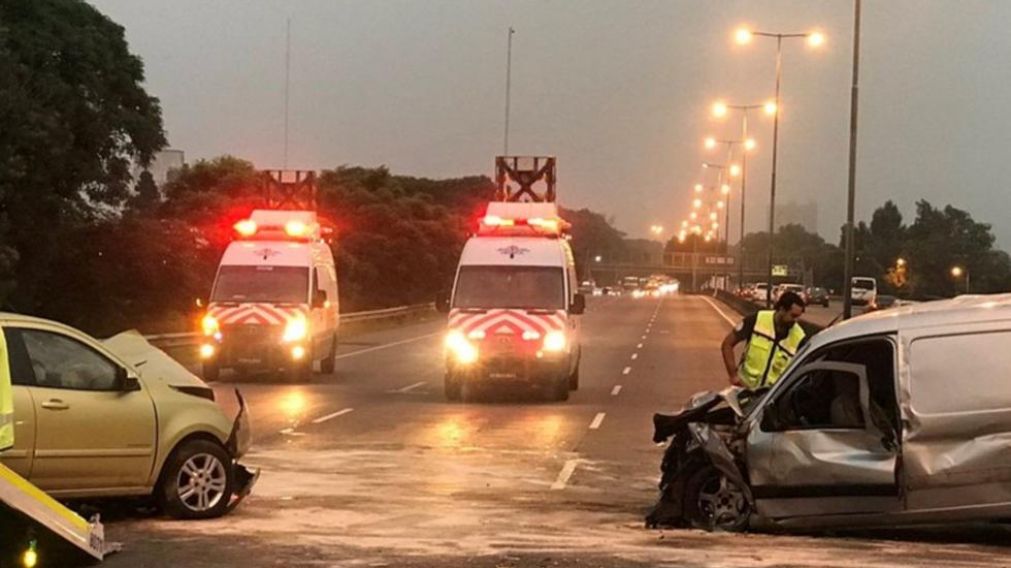 Los veh�culos quedaron destrozados.