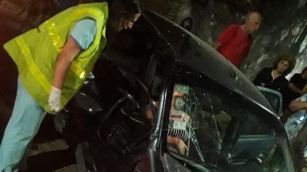 Así quedó el auto tras la colisión.