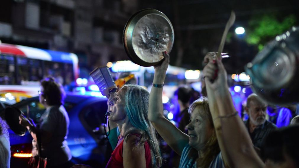 Marchan en rechazo a los aumentos de tarifas. (Cr�nica/Jonatan Moreno)
