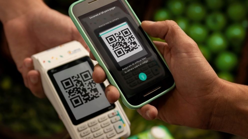 Cada vez más argentinos aprovechan las promociones de los bancos y las billeteras virtuales.