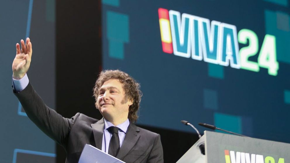 Javier Milei no viajará esta vez a España para participar del festival que organiza Vox.