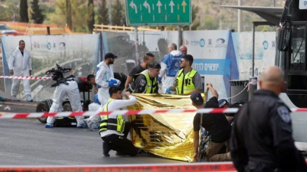 El ataque de Hamas dejó seis personas muertas (X).