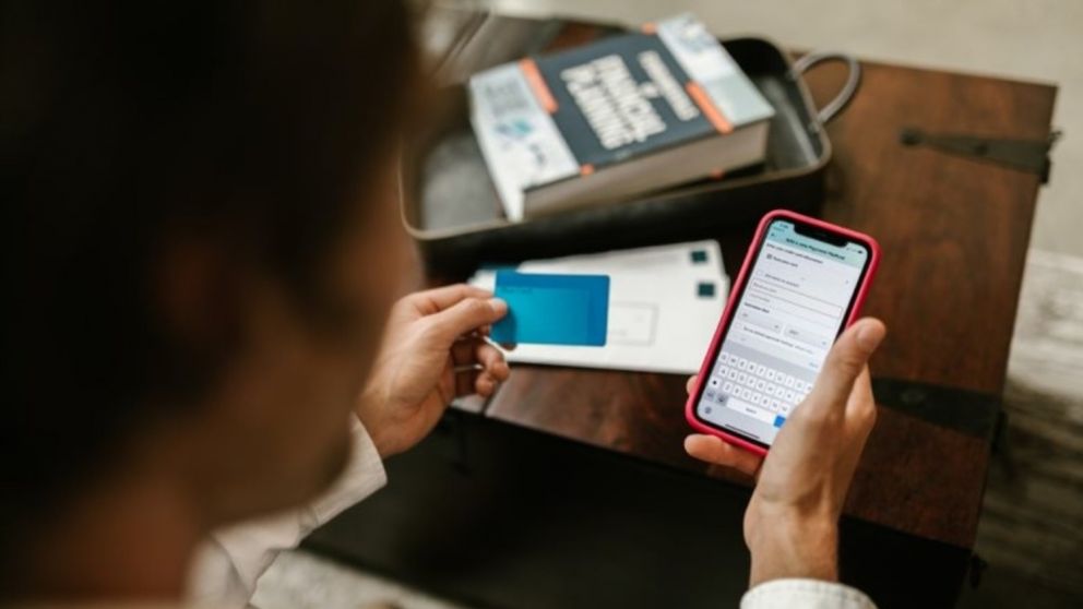 El damnificado explicó en su declaración la operatoria del engaño y detalló la transferencia realizada desde su cuenta bancaria.