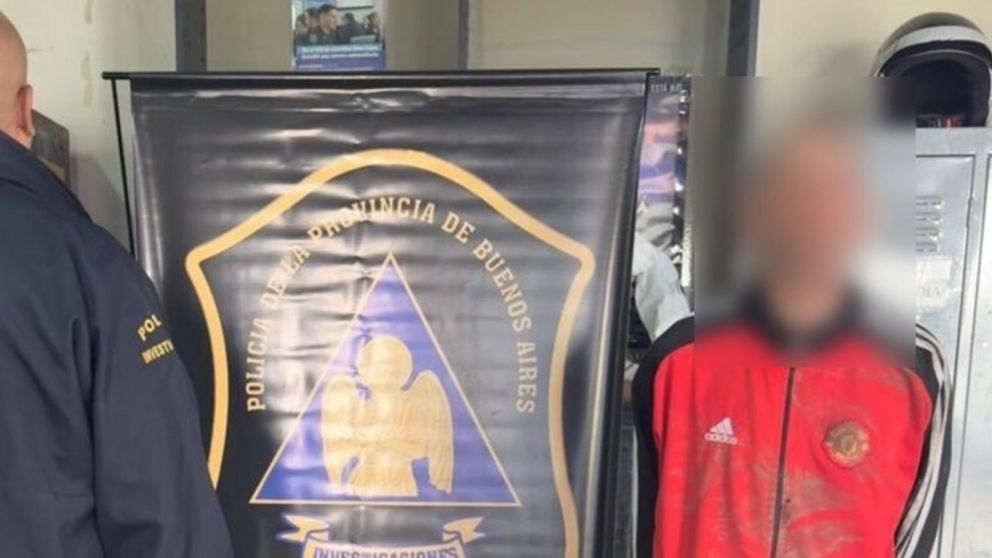 Este es el sujeto que resultó aprehendido por los investigadores policiales.