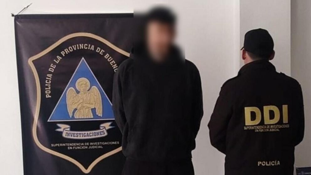 Este es el sujeto, de 25 años, que resultó aprehendido por los investigadores policiales.