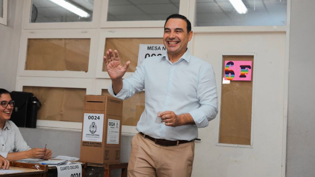 Valdés votó en la Escuela Sarmiento de la capital correntina.