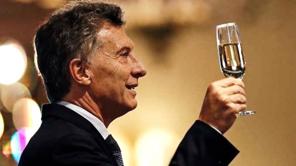 Macri se adelantó y mando su mensaje de fin de año el domingo.