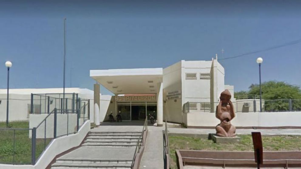 Hasta este hospital trasladaron de urgencia al menor, aunque lleg� sin vida.