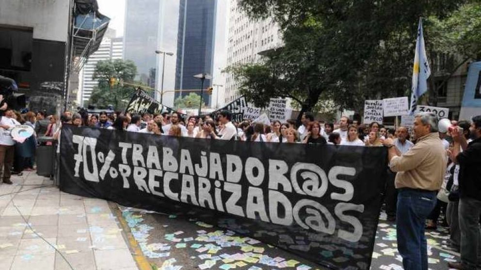 3 de cada 10 trabajadores argentinos lo hace sin derechos b�sicos (archivo).