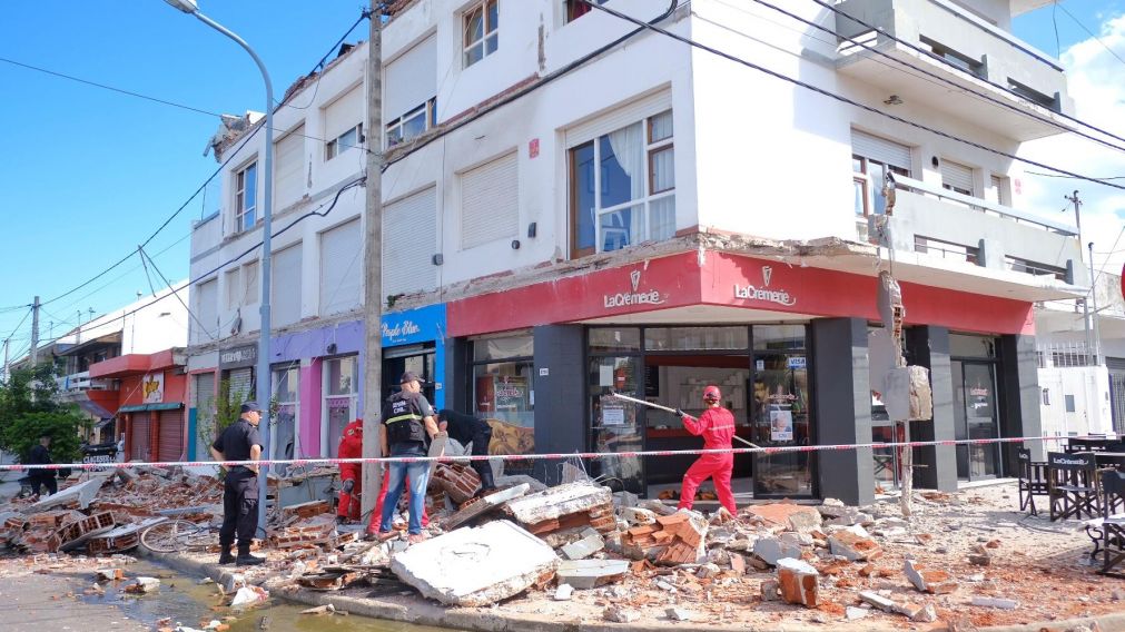 Así quedó la edificación tras el fatal derrumbe. (Télam)
