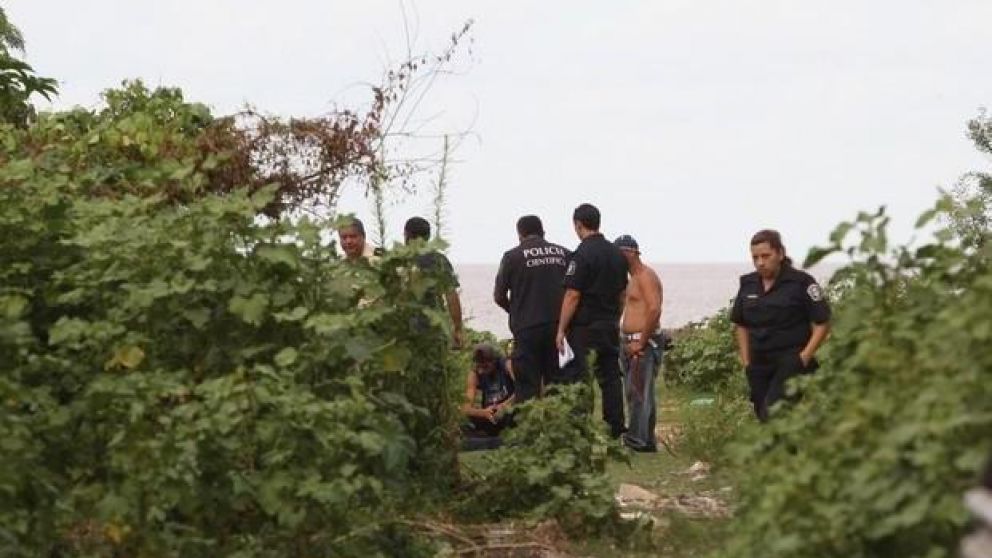 Algunos presentes socorrieron a los inconscientes. (Gentileza La Playa Ya).