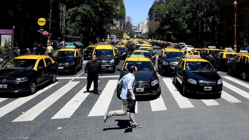 El reclamo, según los taxistas, no implicará cortes totales de tránsito (Moreno/Crónica/Archivo).