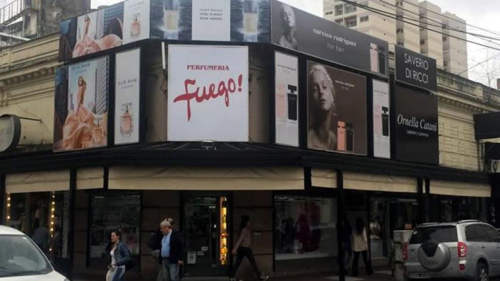 La policía tardó más de 40 minutos en llegar la lugar.