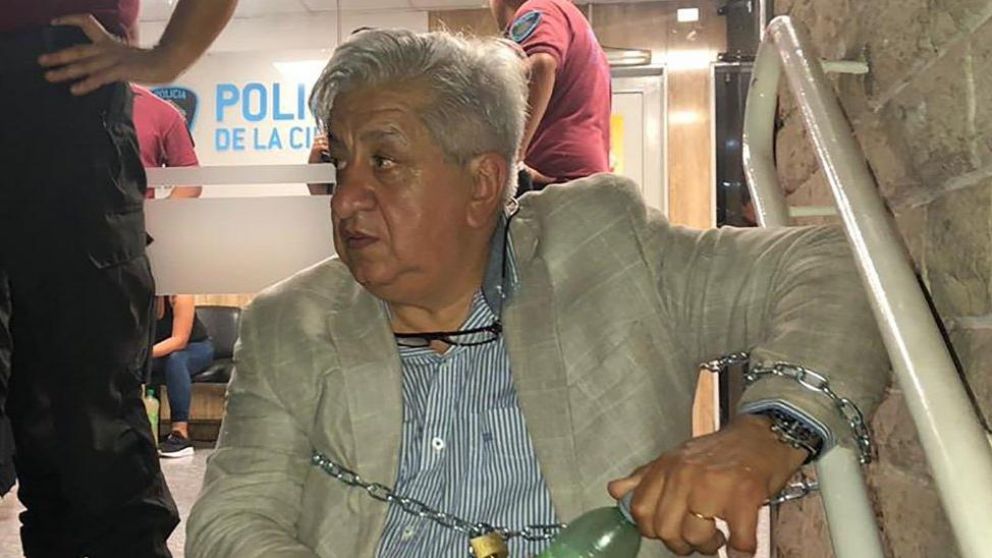 Puimato tomó la extrema medida para que liberen a su compañera.