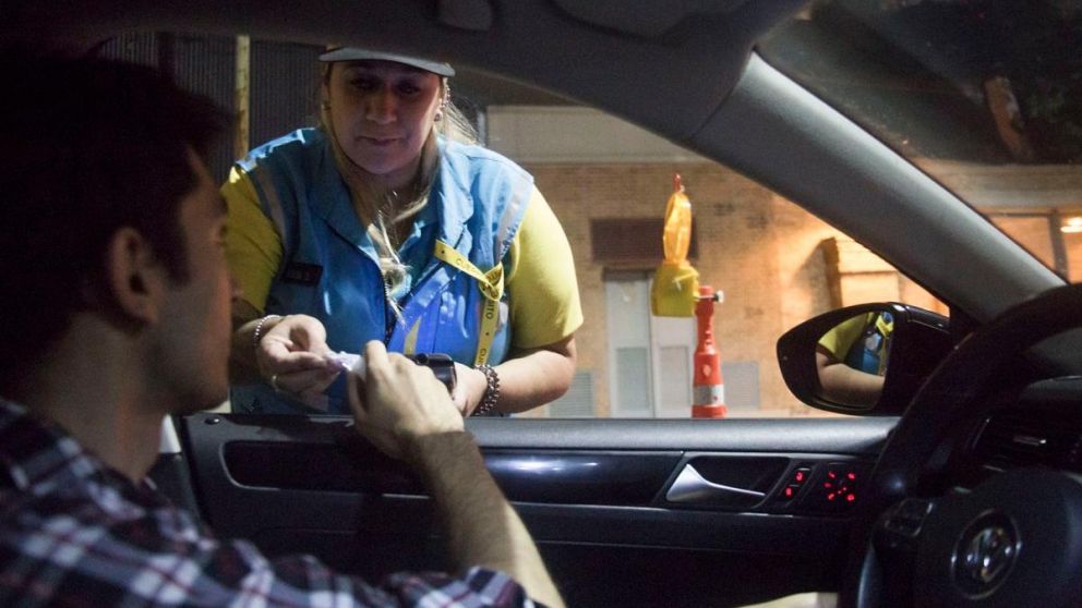 Los controles se realizaron con una fuerta aceptación de los conductores (Télam).