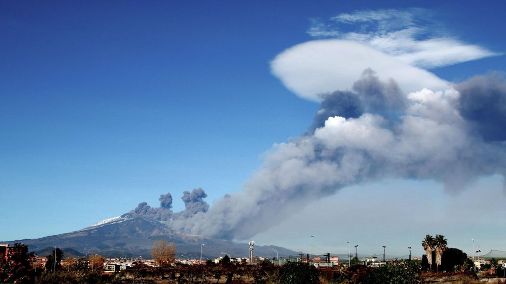 El volcán más grande de Europa, en actividad (AFP).