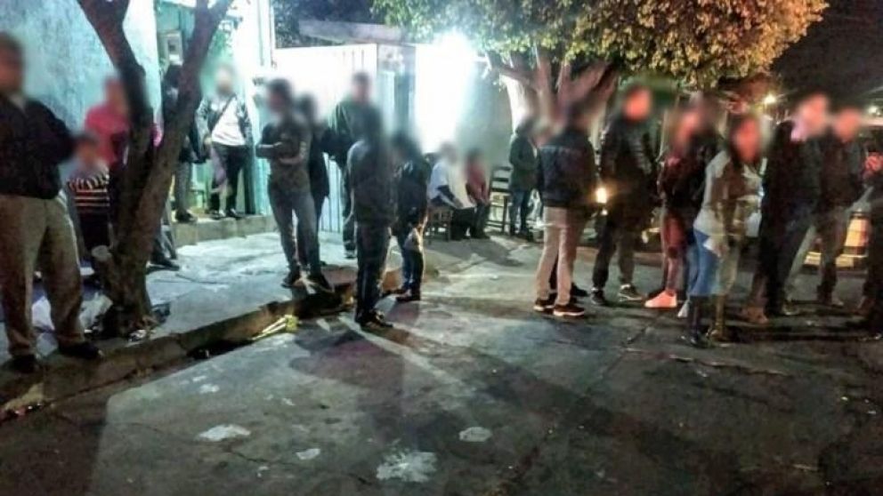 El siniestro ocurrió cuando una muchedumbre realizaba una celebración navideña.