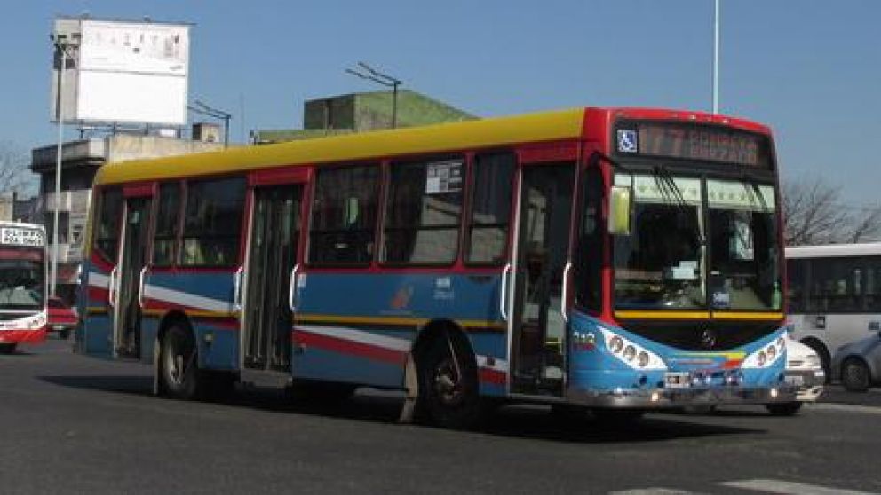 Colegas de la víctima iniciaron un paro de actividades en reclamo de justicia y mayor seguridad.