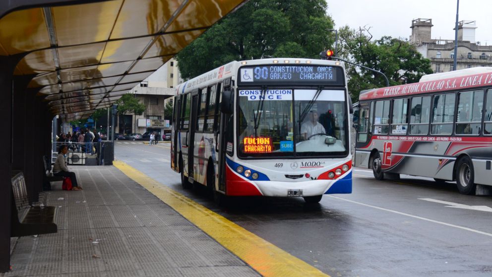 Los colectivos circularán con frecuencia de feriado.