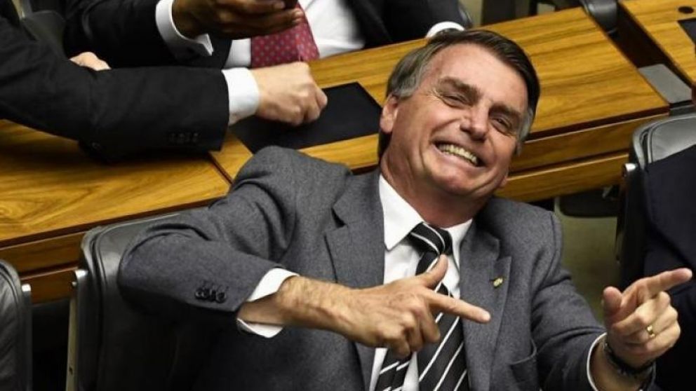 Bolsonaro sonrié porque los presos y especialmente Lula, no saldrán de la cárcel.