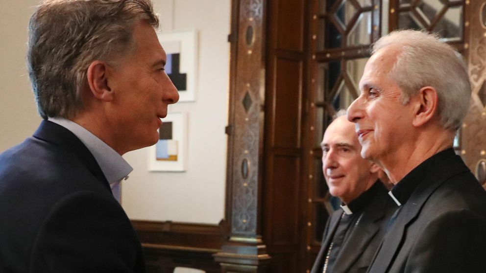 Encuentro entre Macri y Poli. El presidente y arzobispo de Buenos Aires dialogaron en Casa Rosada.