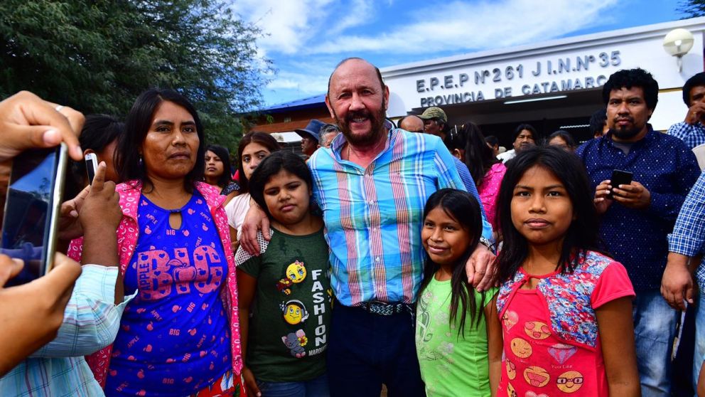 El gobernador formoseño visitó el oeste de la provincia.