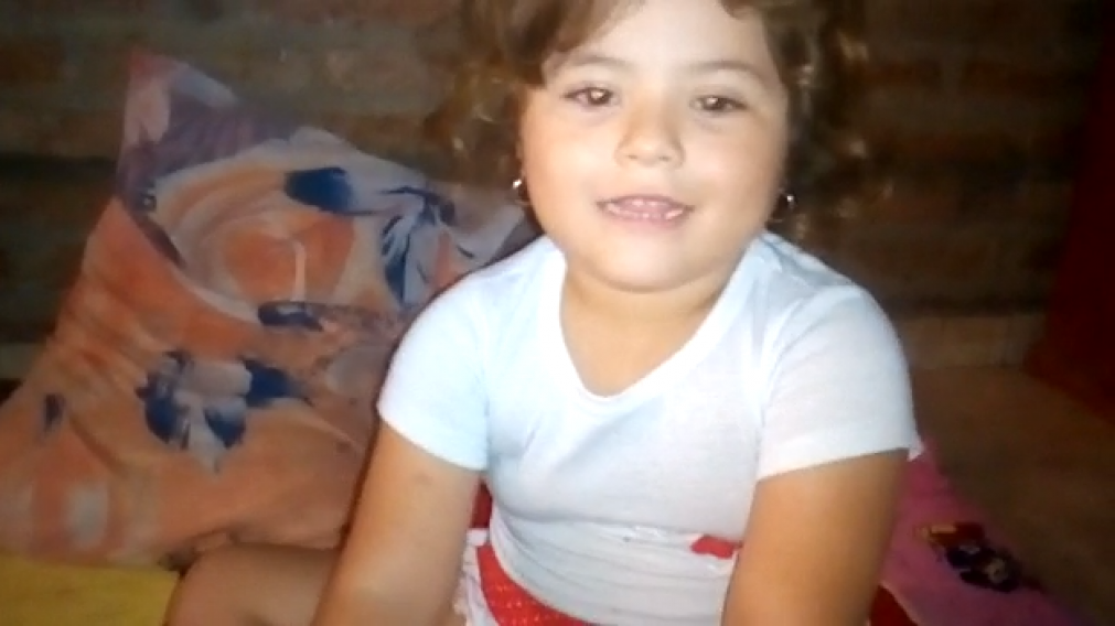 Furor por el desopilante "Padre Nuestro" de una nena de 3 años