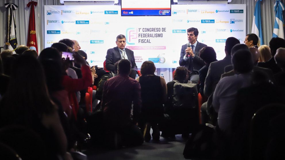 El Gobernador de Salta encabezó también el Primer Congreso de Federalismo Fiscal.