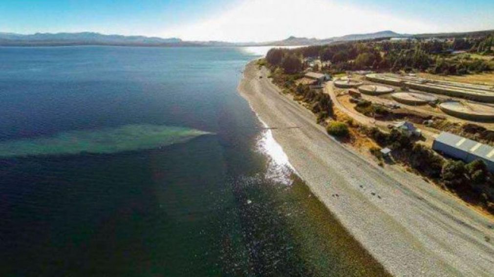 Desesperada petición para frenar la contaminación del Nahuel Huapi
