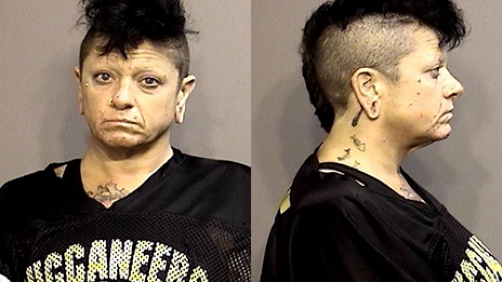 Le dio paliza a su novio para que le practicara sexo oral y acabó detenida