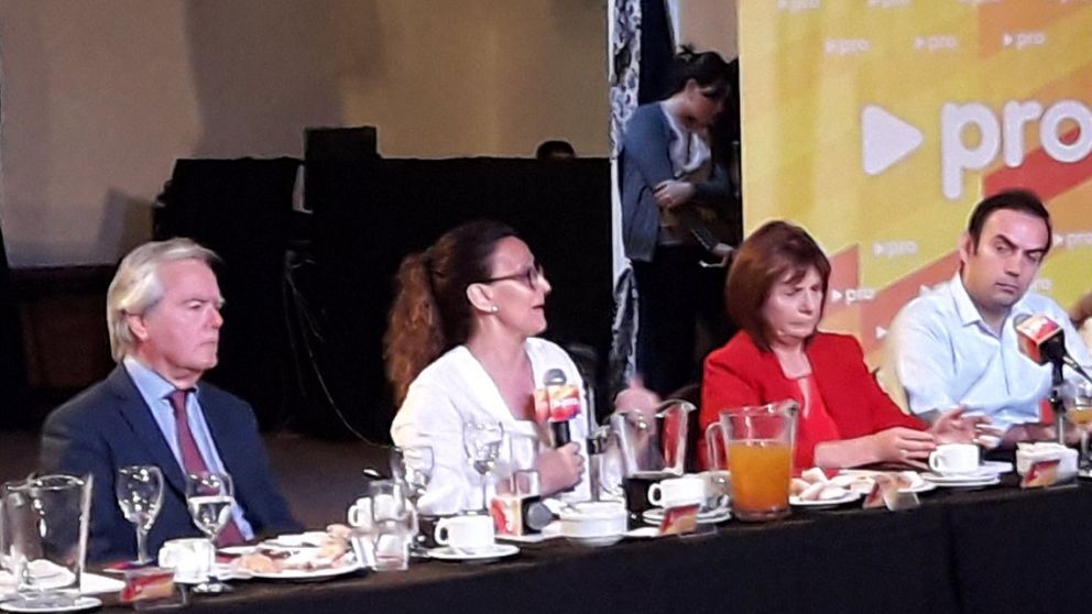 Quintana, Bullrich y Michetti, entre los disertantes del encuentro.