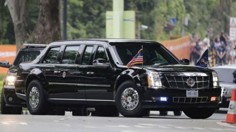 "La Bestia" de Trump paró a cargar nafta en Recoleta