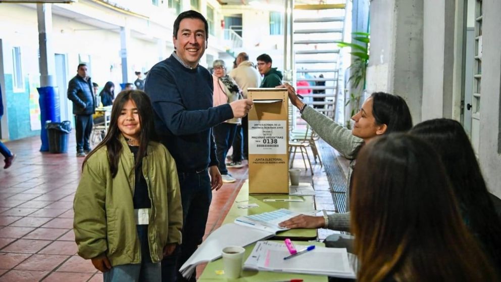 Leonardo Nardini votó en Grand Bourg.