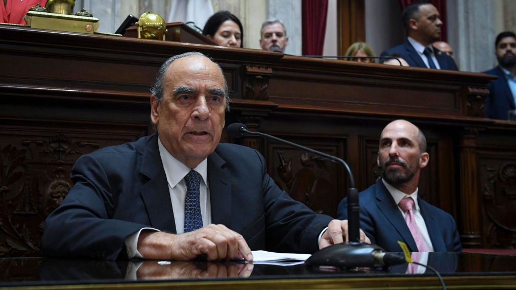 Guillermo Francos brindar� su segundo informe de gesti�n en el Senado.