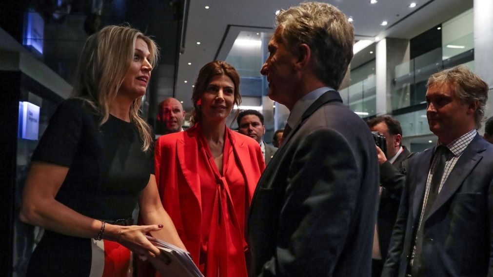 M�xima Zorreguieta junto a Mauricio Macri y la primera dama, Juliana Awada.