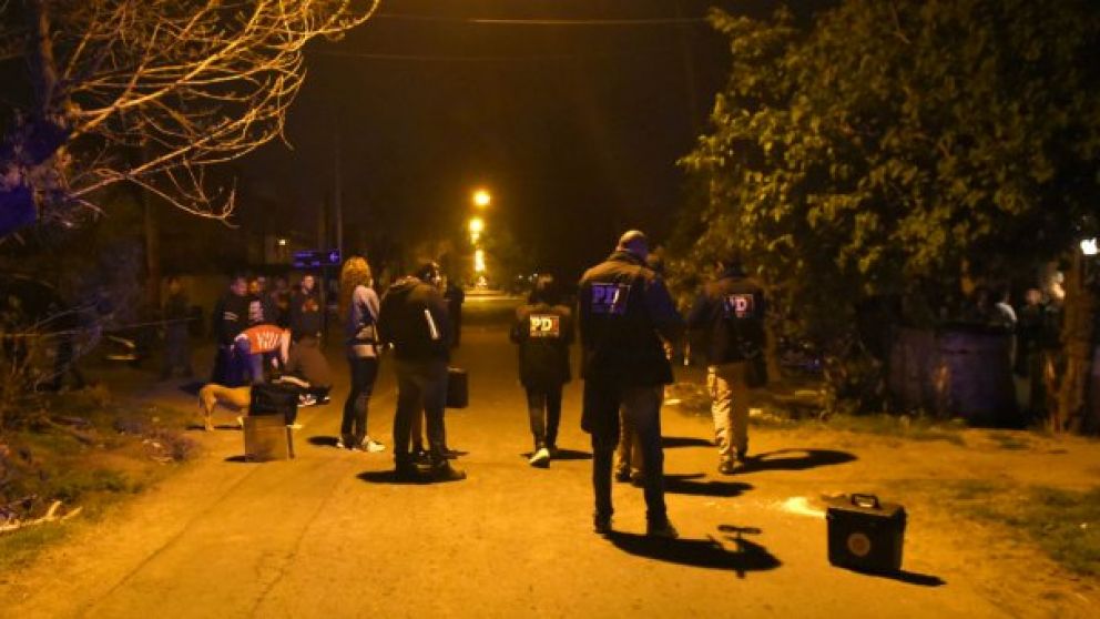 El autor de crimen sería una persona conocida (La Capital).