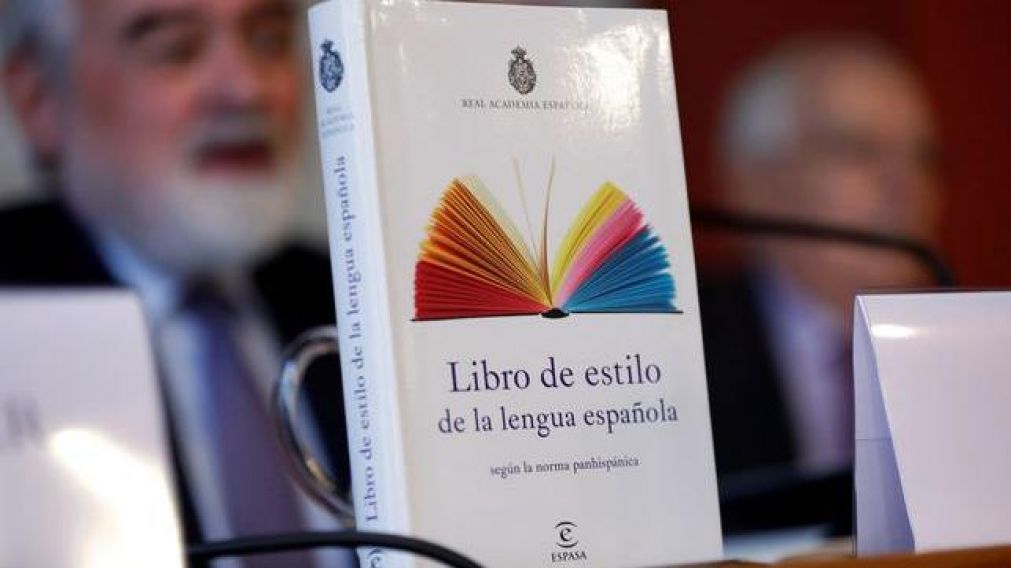 El nuevo manual de estilo, no incluye lenguaje inclusivo.