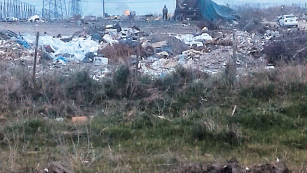 Enorme basural en Olavarría.