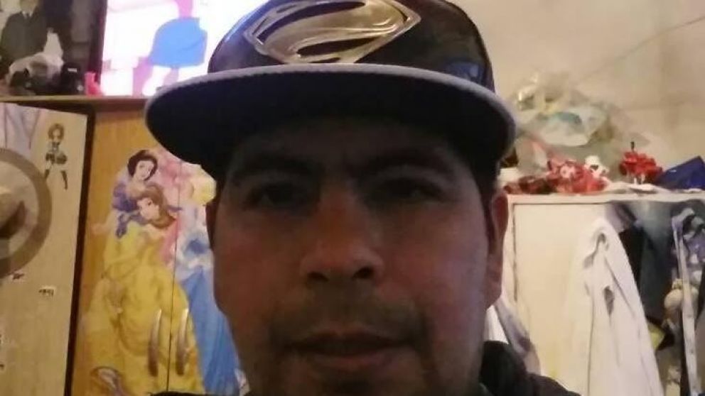 Orellana recibió un balazo por la espalda.