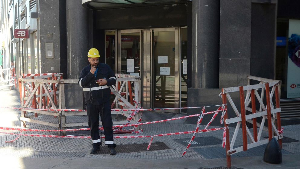 Así quedó el lugar tras la explosión (Fernando Pérez Re-Diario Crónica)