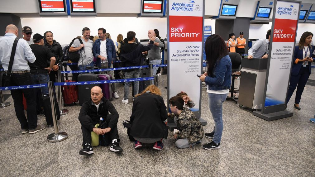 Los pasajeros se encontraron con la medida de fuerza y tuvieron que esperar (Télam)