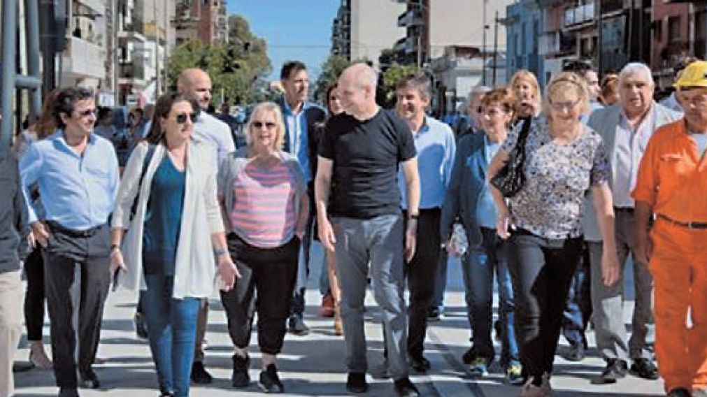 Rodríguez Larreta en el nuevo cruce vehícular.