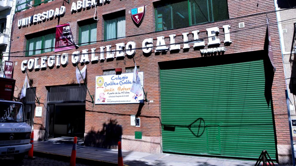 Galileo Galilei. Frente del instituto donde ocurrió el accidente. (Jonatan Moreno-Crónica)
