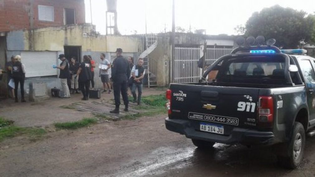 Un hombre falleció y otro resultó herido en la riña.