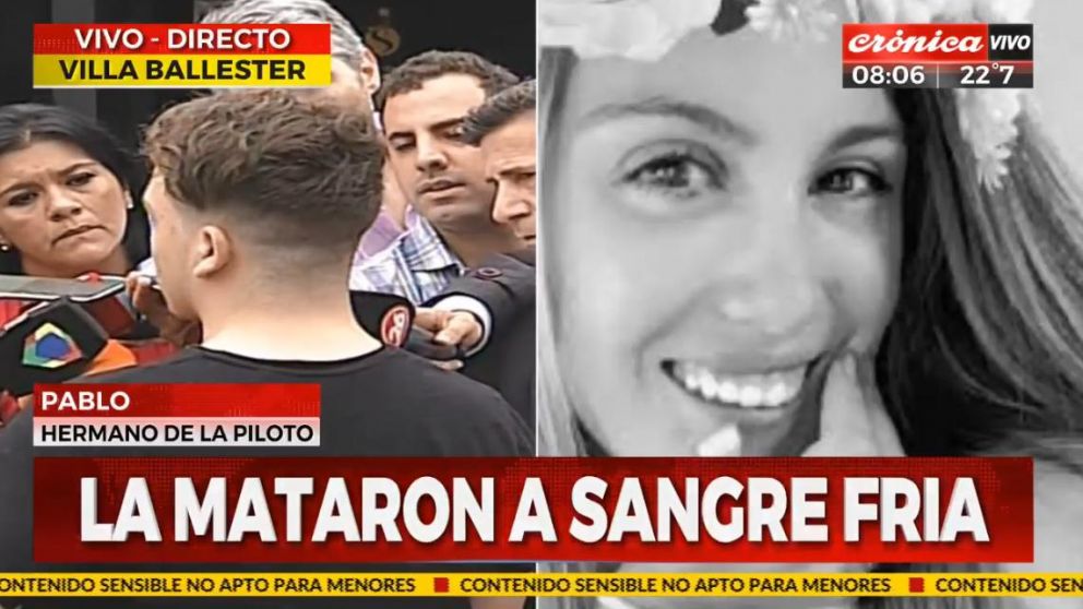 El hermano de la víctima fatal, visiblemente conmocionado.