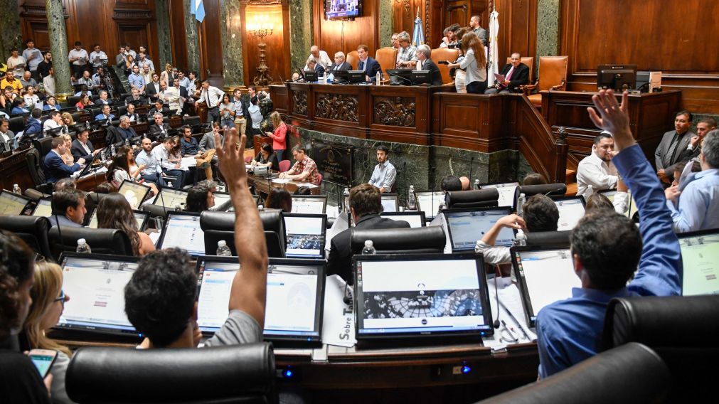 La Legislatura Porteña sancionará a quienes usen micros escolares para otras cuestiones.